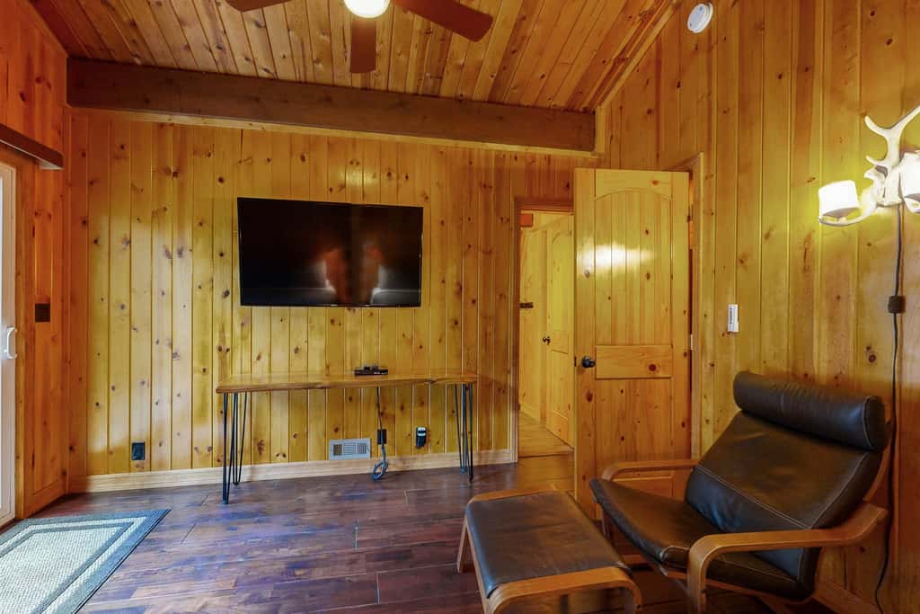 Primrose Cabin #709