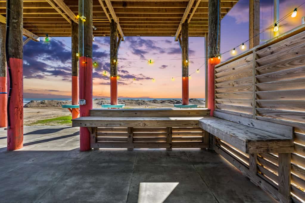 Beachfront | Hot Tub, Game Room