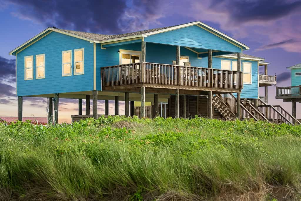 Beachfront  | Expansive Deck, Grill & Ocean Views