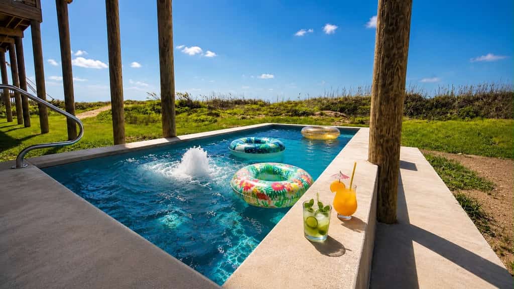 Beachfront | Pool | Ocean Views, Loft & Bar