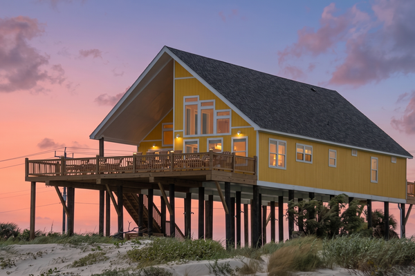 Beachfront | Ocean Views, Sunroom & Pet-Friendly
