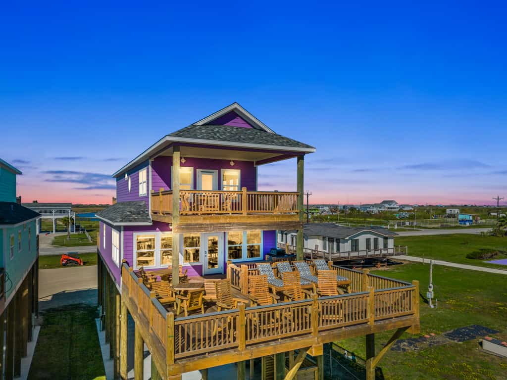 Beachfront | Spacious, Pet-Friendly & Relaxing