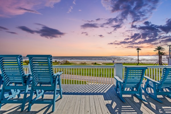 Luxury Beachfront I Hot Tub, Firepit, Elevator & EV Charger