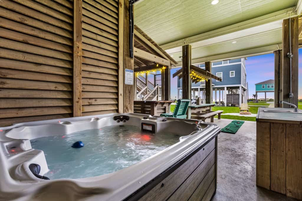 Retreat | Hot Tub, Game Room, Firepit & Gulf Views