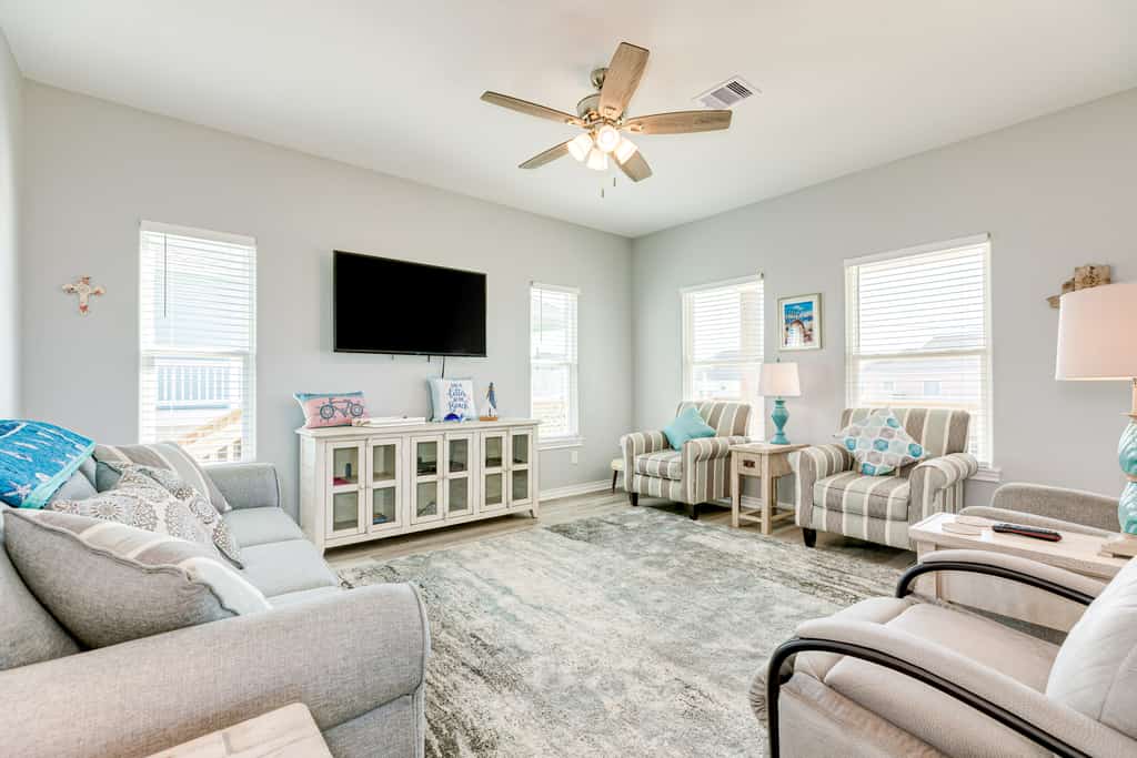 Stylish | New-Build | Steps to Beach | Gulf Views