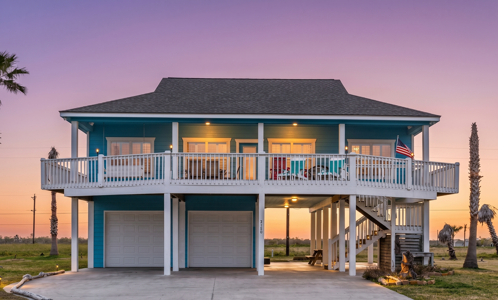 Perfect | Steps to Beach | Firepit | Sleeps 10