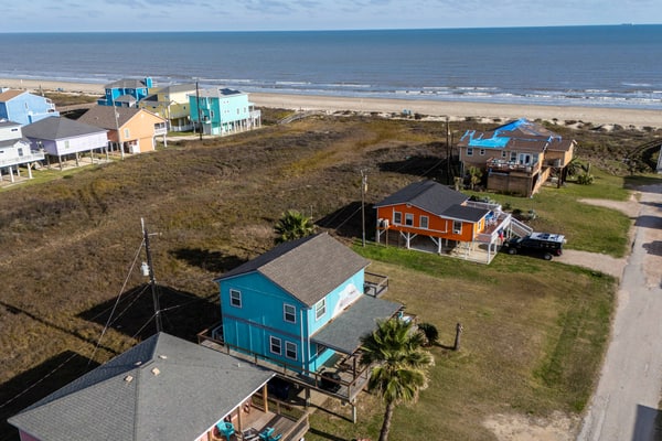 Retreat | Gulf Views | Large Deck | Family Fun