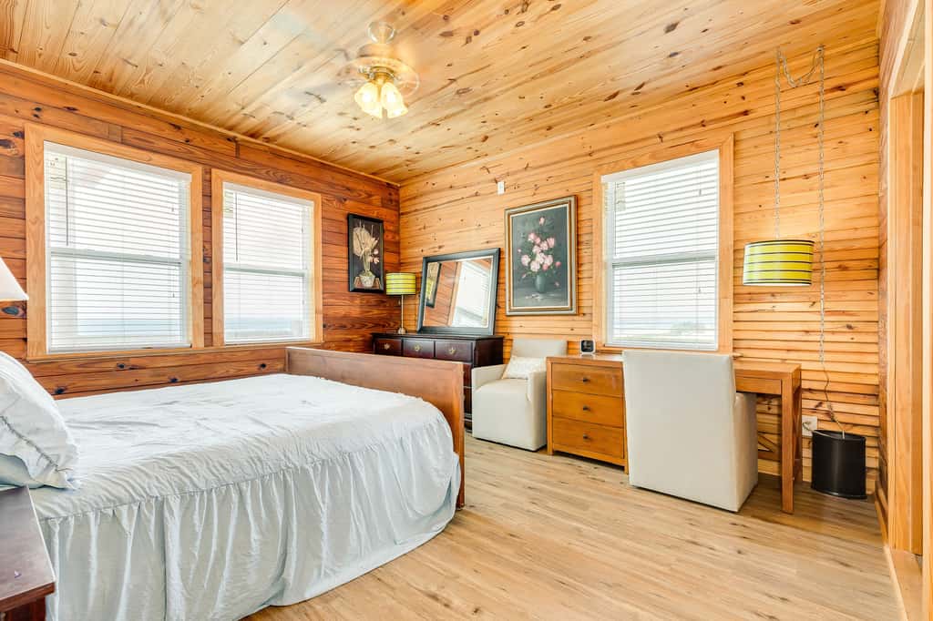 Cabin by the Sea