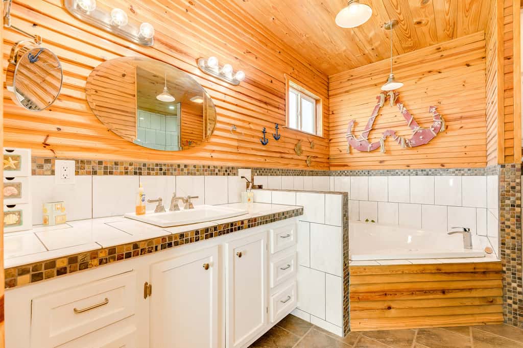 Cabin by the Sea