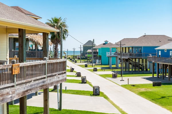 Retreat | Steps to the Beach | Sleeps 10