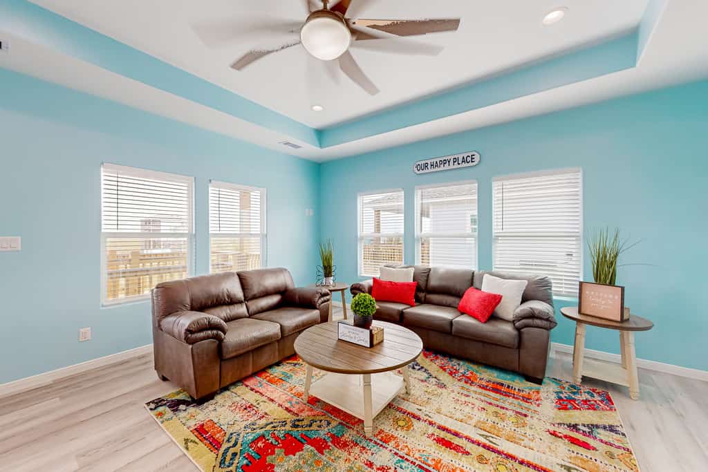 Retreat | Pet-Friendly | Bay Views | Large Deck | Family Fun