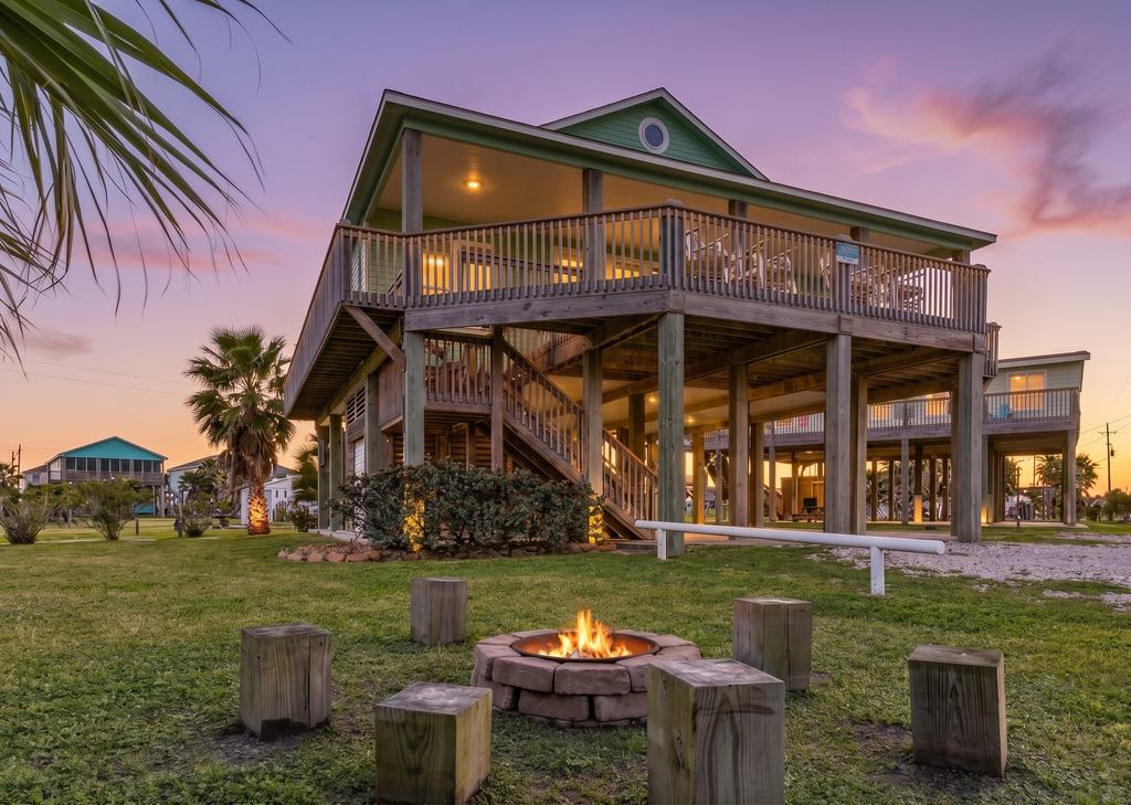 Stunning | Gulf Views | Firepit