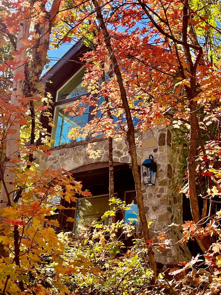 Sundance cabin+casita, sleeps 18, hottub, firepits