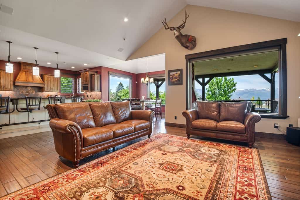 Sage haven lux lodge, sleeps 24, firepit, 7br5.5ba