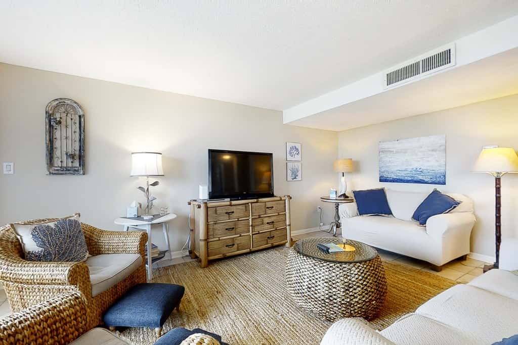 1149 Beach Walker