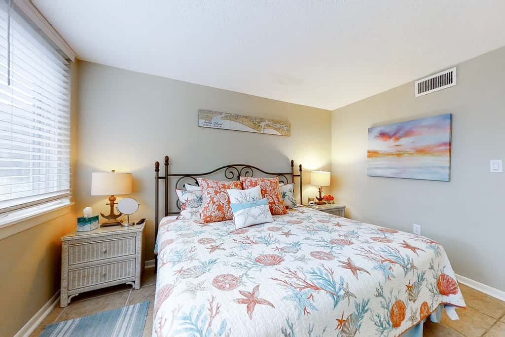 1149 Beach Walker