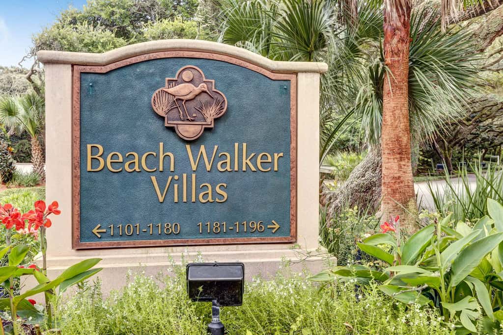 1149 Beach Walker