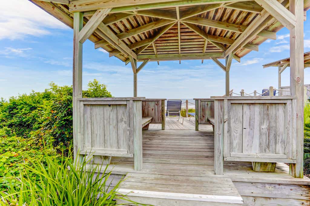 1149 Beach Walker