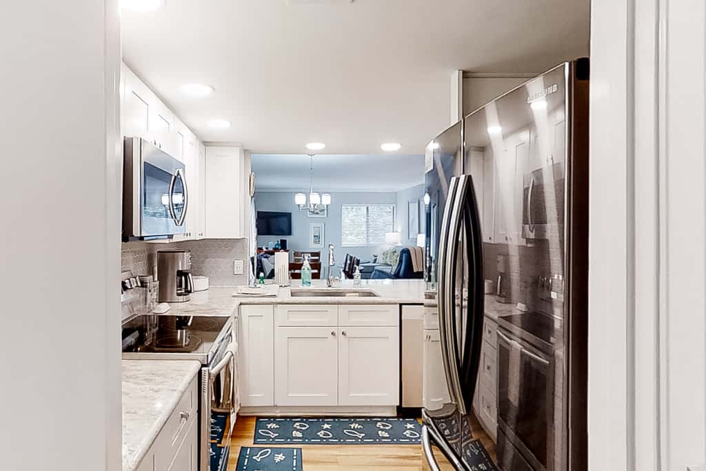 2120 Beach Wood