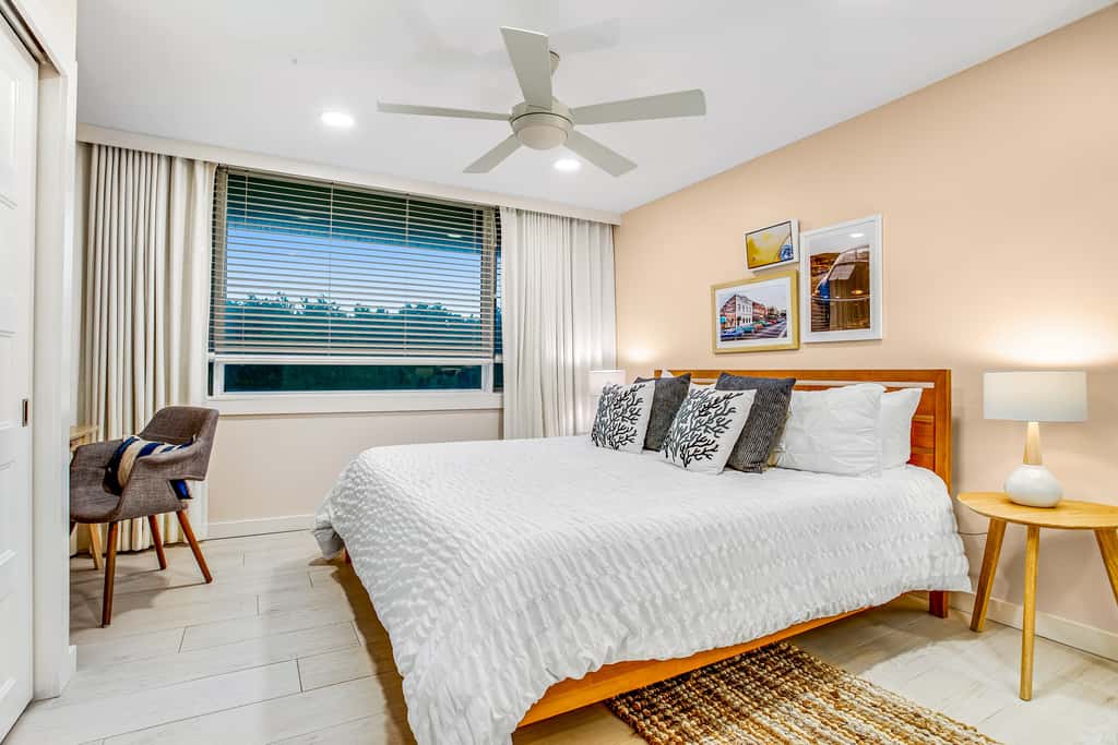1109 Beach Walker