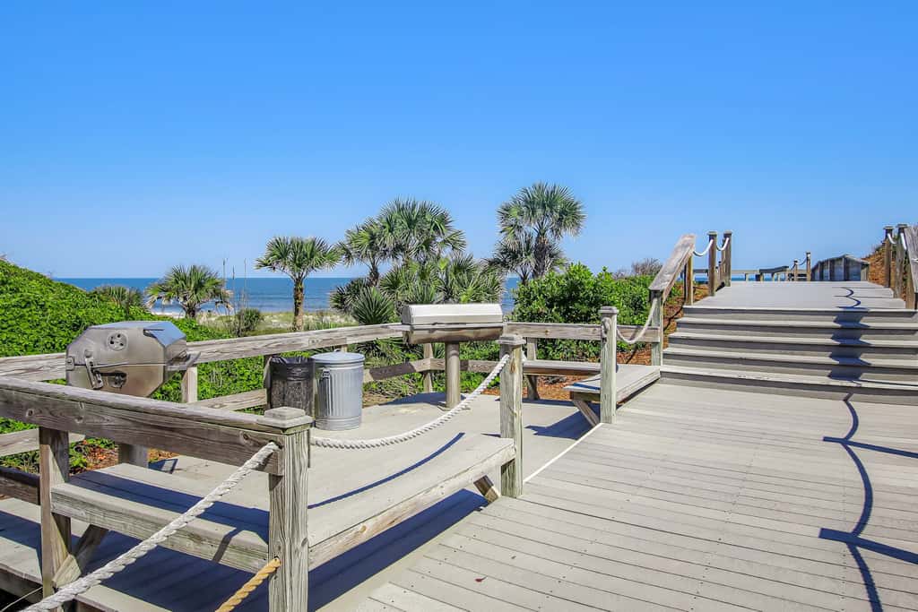 1109 Beach Walker