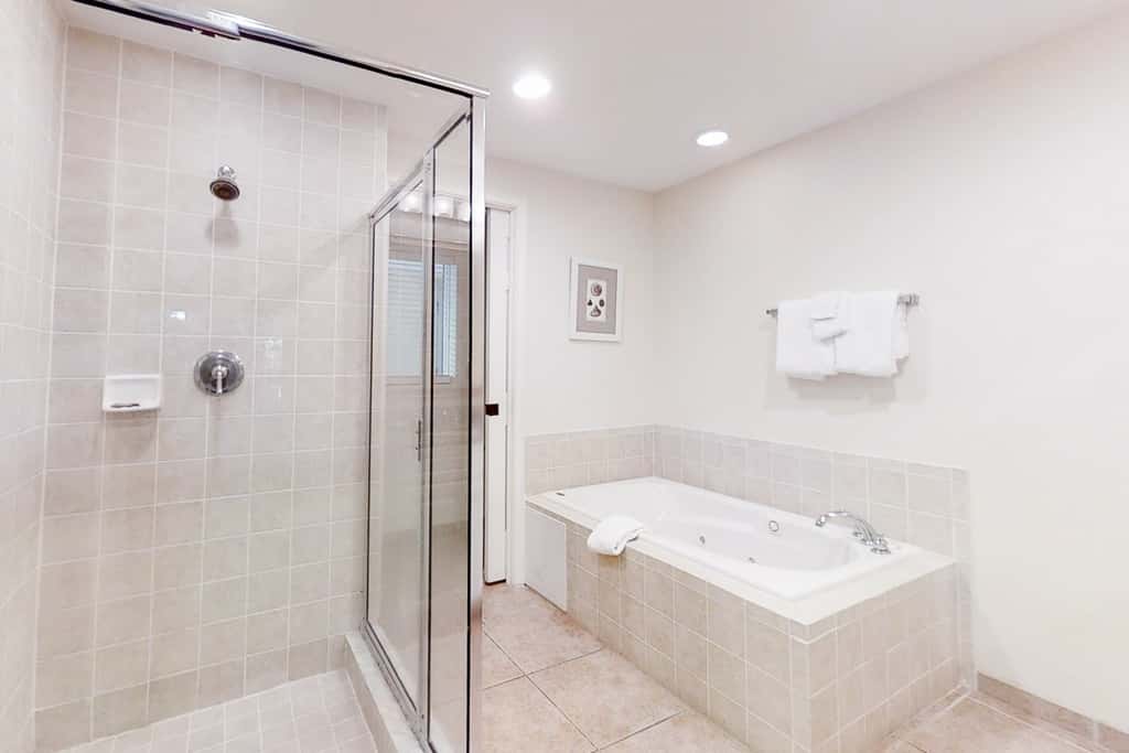 2509 Tennis Villas Efficiency
