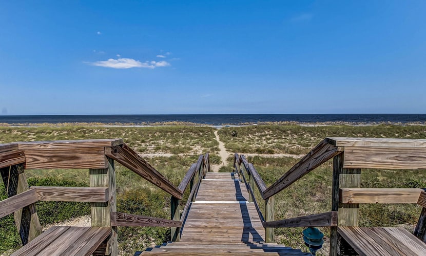 Lovely Home in Summer Beach Village - Steps to Beach & Community Pool