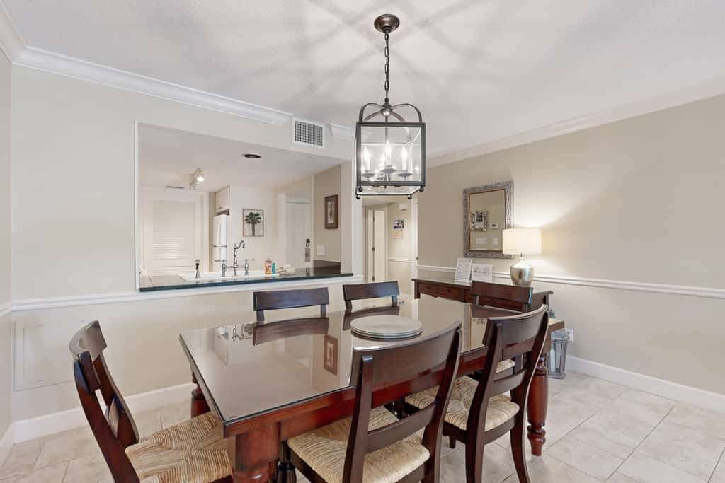 Updated, ground-floor condo in Amelia Island Plantation with patio & pool access