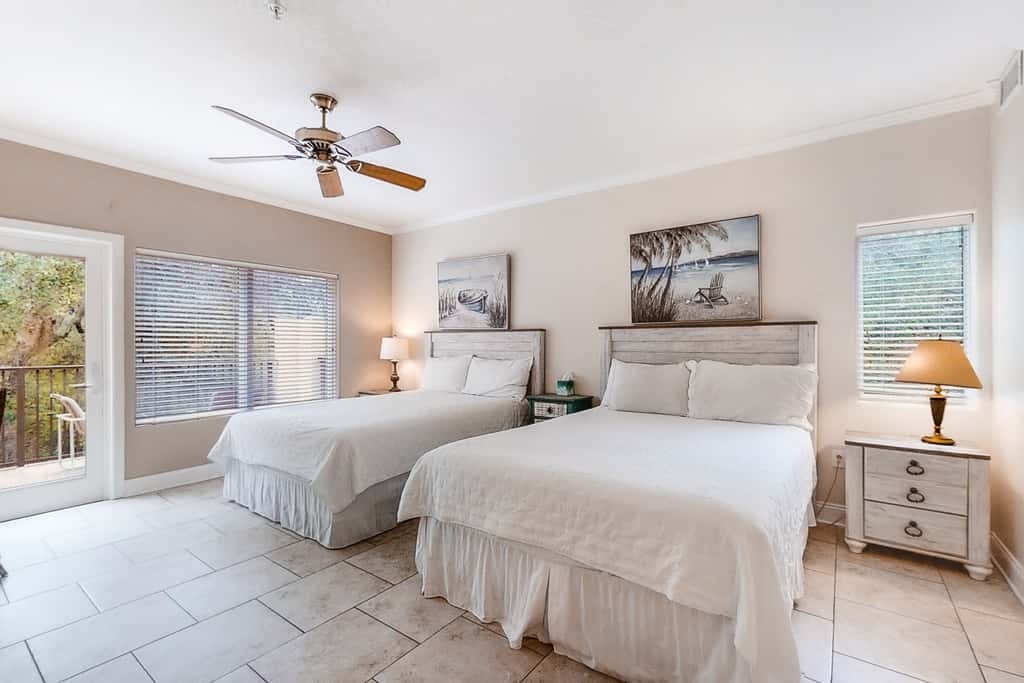 2533 Tennis Villas Efficiency