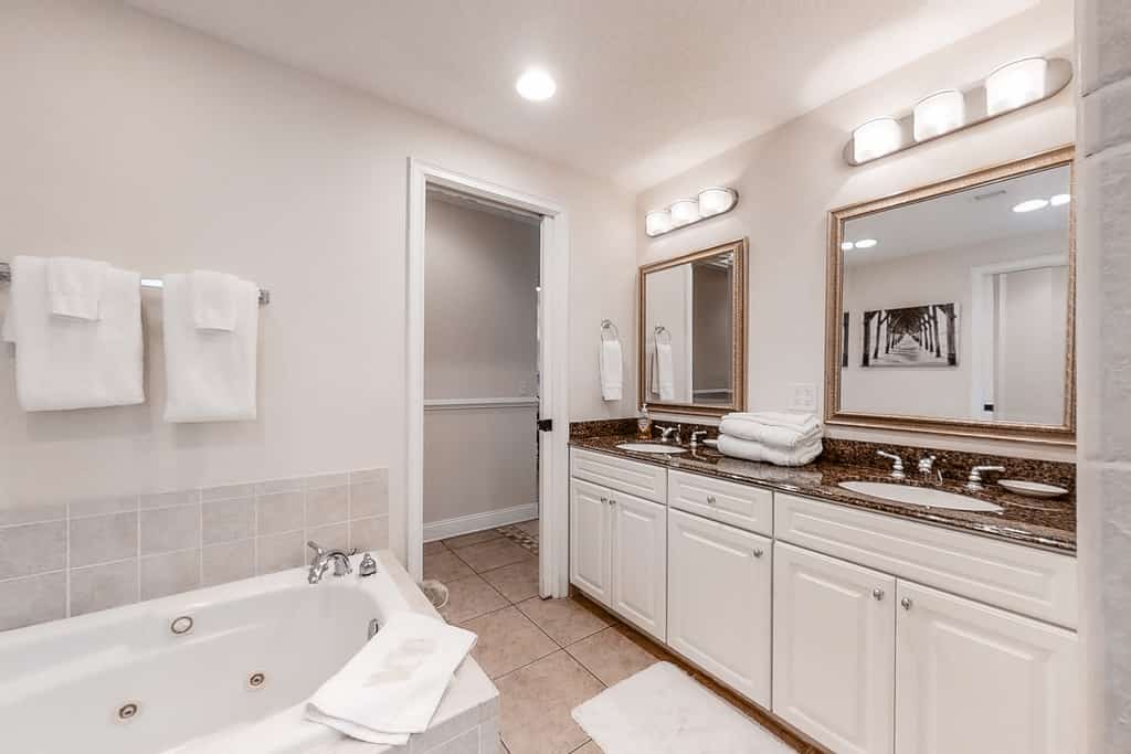 Dog-Friendly Tennis Villa Suite in Amelia Island w/Shared Pool, Free WiFi