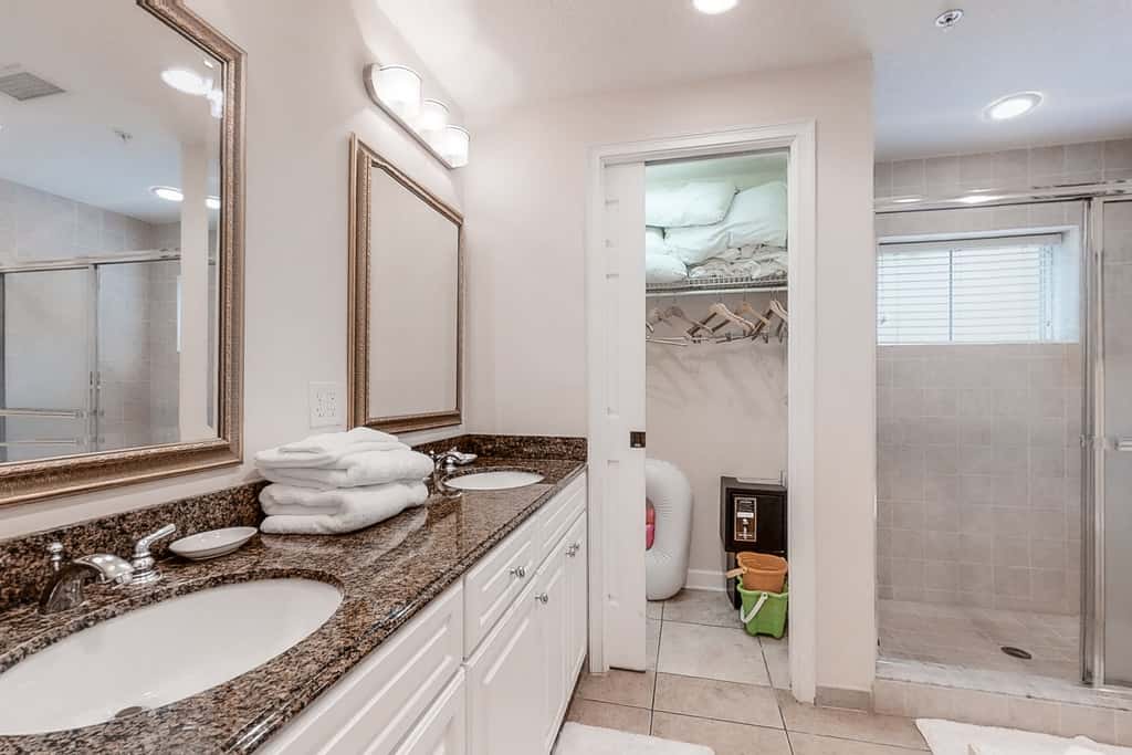 2533 Tennis Villas Efficiency