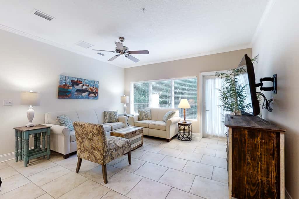 2533-34 Tennis Villas