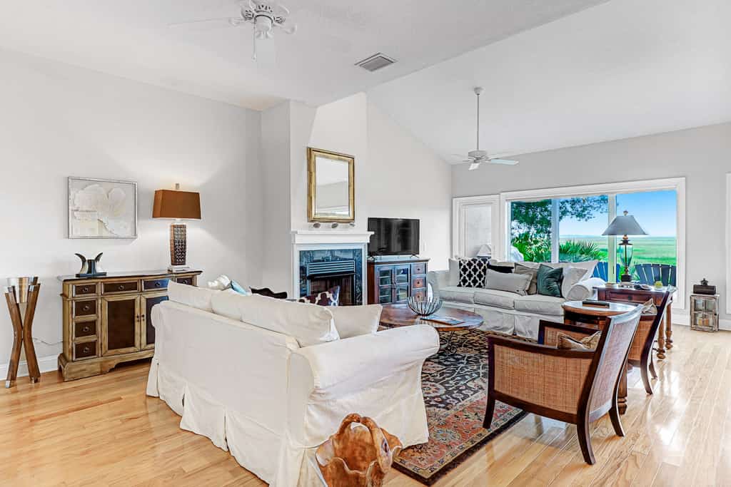 Newly Renovated Villa with Incredible Marsh Views