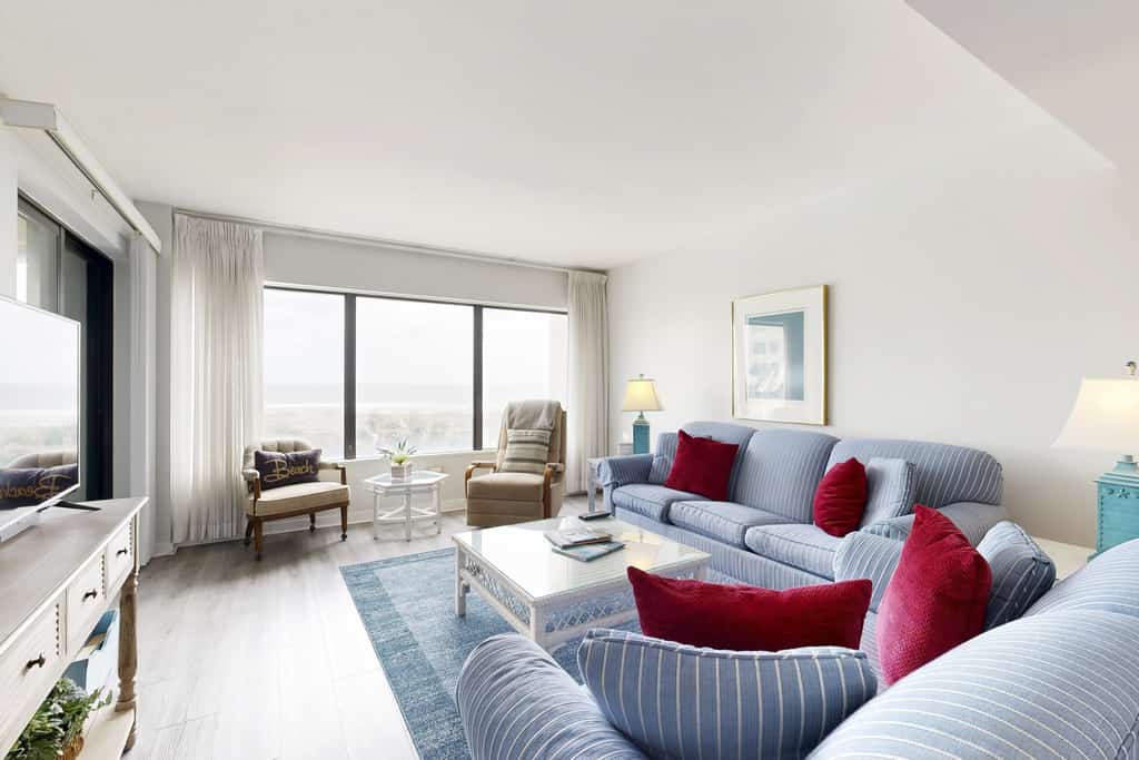 Third-floor oceanfront condo with balcony, W/D, pool & tennis