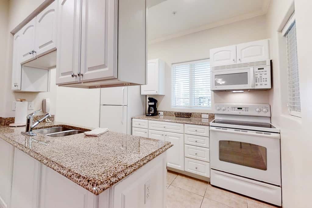 2510 Tennis Villas King Suite
