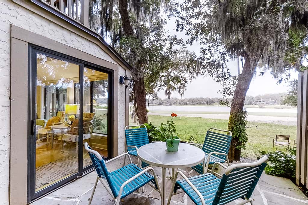 2092 Beach Wood