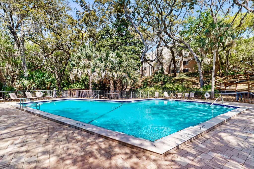 Sun-Kissed Condo in Prime Location w/Shared Pool, Private W/D, Free WiFi, AC