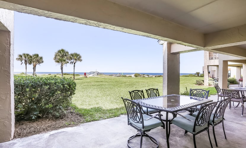 203 Sailmaker Lovely 2BR Oceanfront | Patio | Pool
