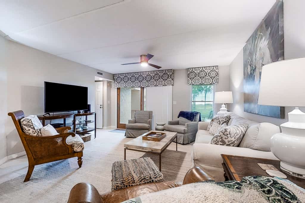 203 Sailmaker Lovely 2BR Oceanfront | Patio | Pool