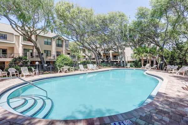 203 Sailmaker Lovely 2BR Oceanfront | Patio | Pool