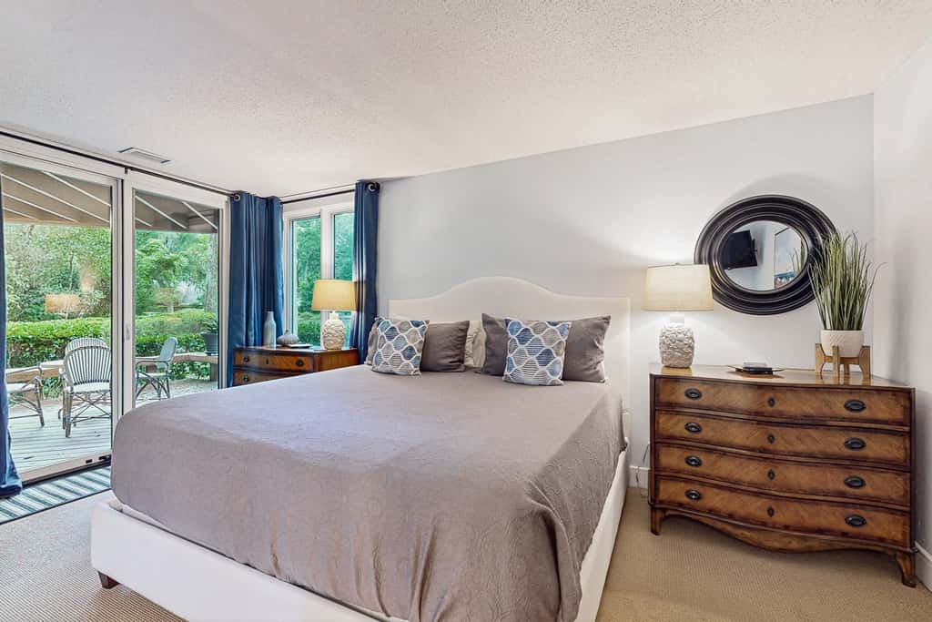 1 Bedroom King Condo - Courtside