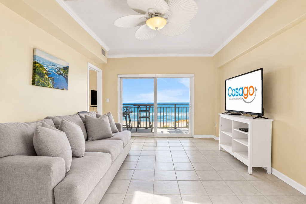 Oceanfront condo with pool, amazing view, balcony & beach access