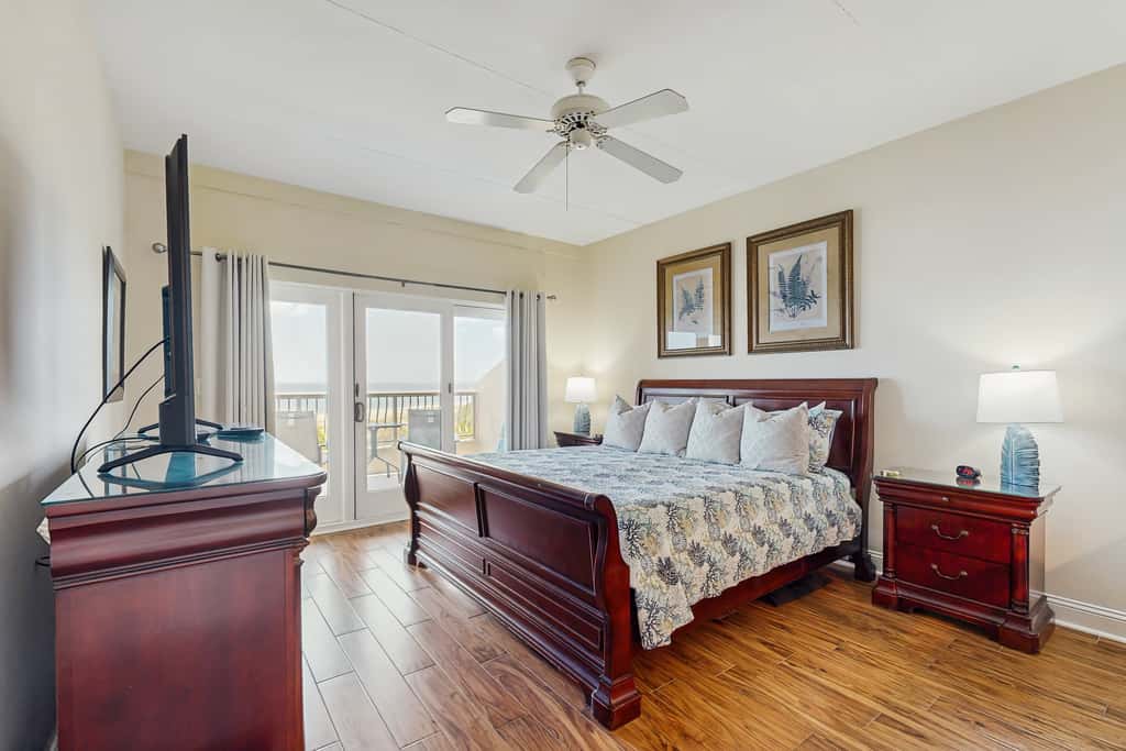 226 Sandcastles King Suite
