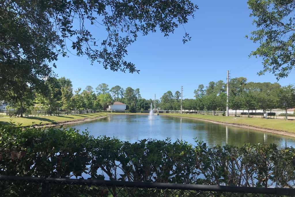 Charming home near beach & golf with central AC & patio - dog-friendly