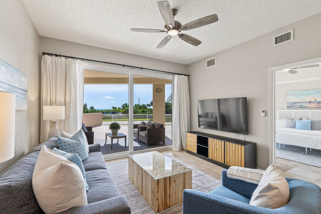 Surf Club 2105