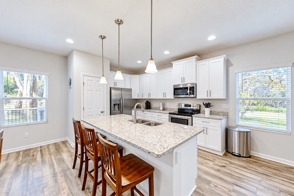 Newly-built 2-story home near the ocean with patio, washer/dryer, streaming
