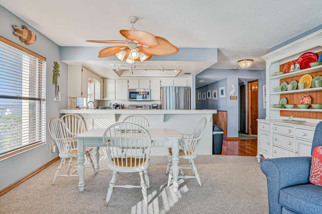 Fantastic home with views of sunrises, sunsets, & dolphins + WiFi & shared pool