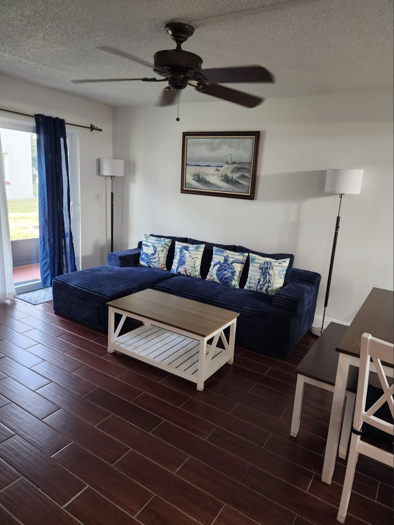 Condo across the street from the beach with pool, tennis, &. washer/dryer