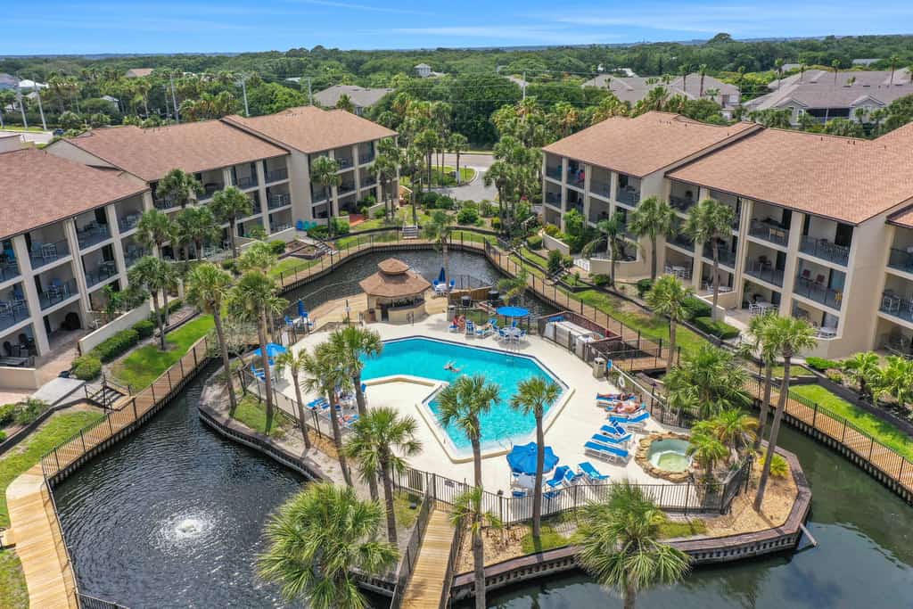 Recently updated resort condo with 2 pools, 2 balconies, ocean views, BBQ, & W/D