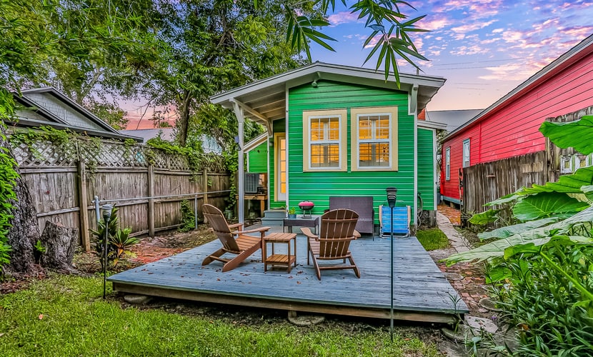 Adorable Cottage Near Downtown W/ Enclosed Yard & Spiral Staircase - Dogs OK